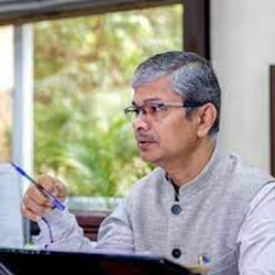 Shri Mukesh Kumar Mesharam